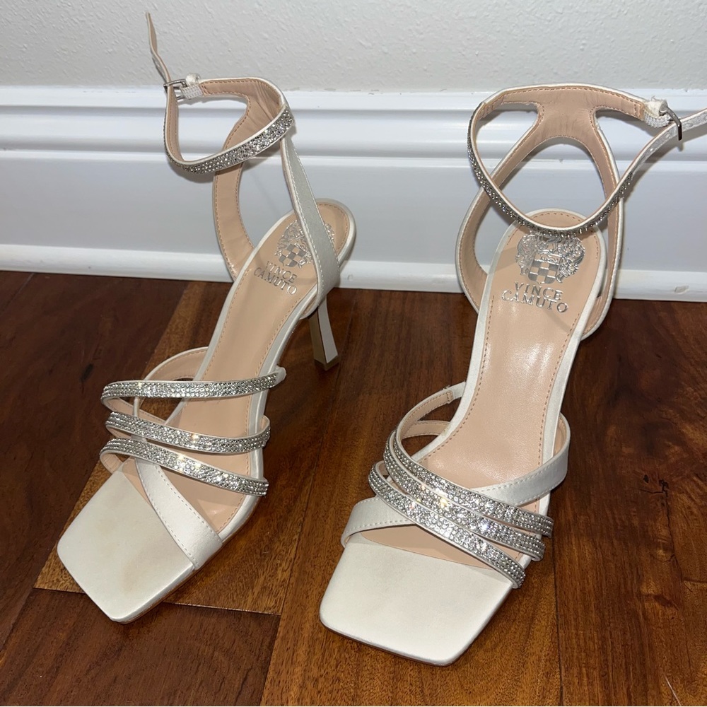 NEW Vince Camuto Brevern Sandal, Cream and Diamond Detail, Heels, Size 8.5